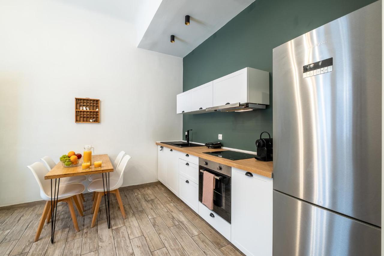 Central5 Boutique Apartments With Common Garden Next To Metro Athènes Extérieur photo