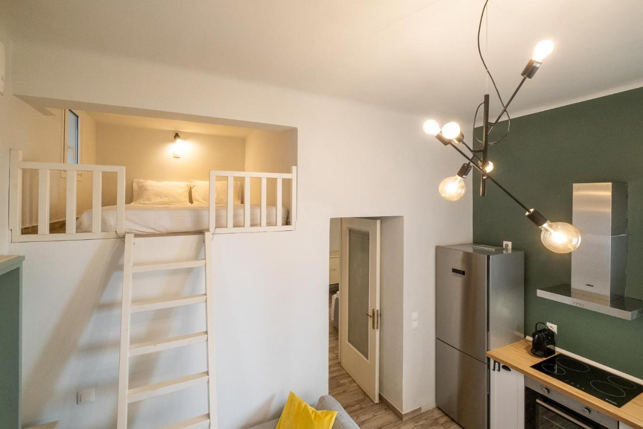 Central5 Boutique Apartments With Common Garden Next To Metro Athènes Extérieur photo