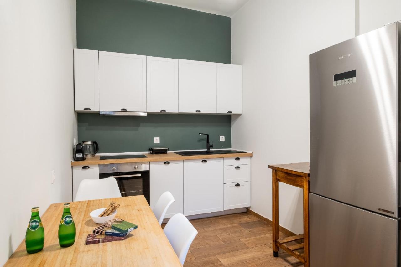 Central5 Boutique Apartments With Common Garden Next To Metro Athènes Extérieur photo