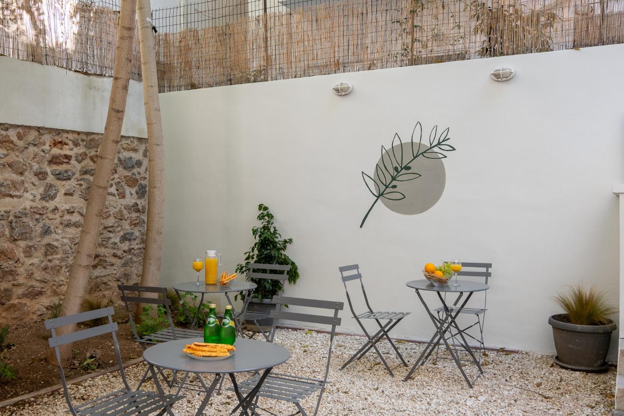 Central5 Boutique Apartments With Common Garden Next To Metro Athènes Extérieur photo